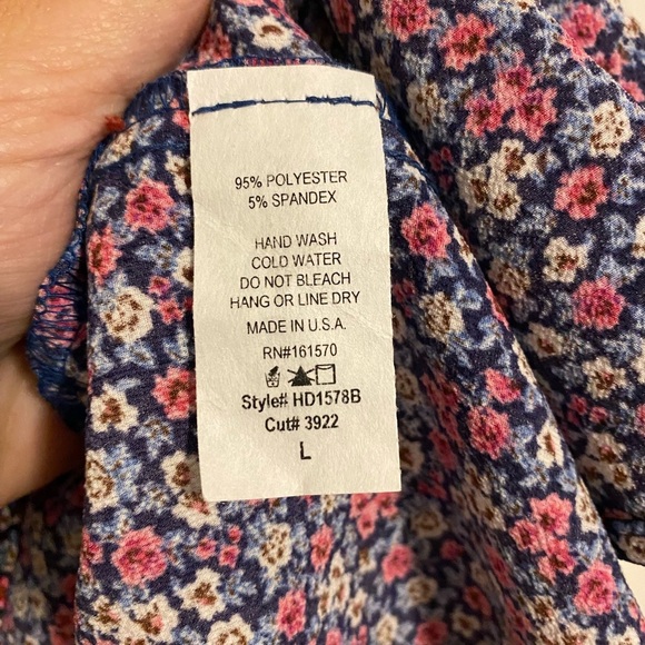 Haptics Tie shoulder dress - Picture 5 of 5